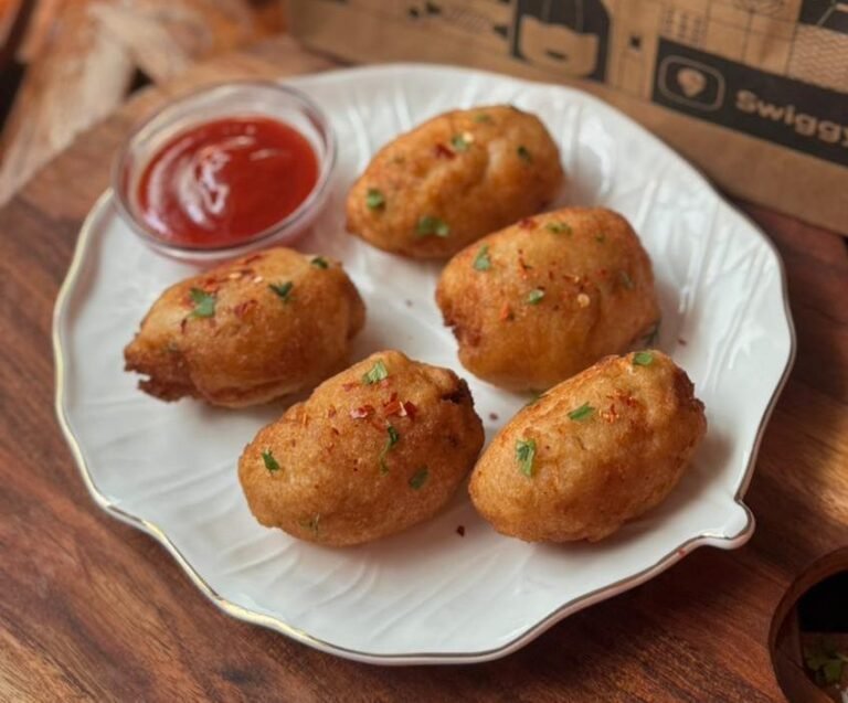 Cheesy Chatpata Bread Roll